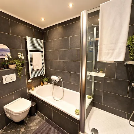 Inviting With Parking And Scenic View * Luxemburg